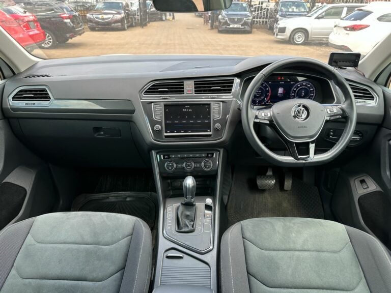 2017 Volkswagen Tiguan 1.4T — photo 8