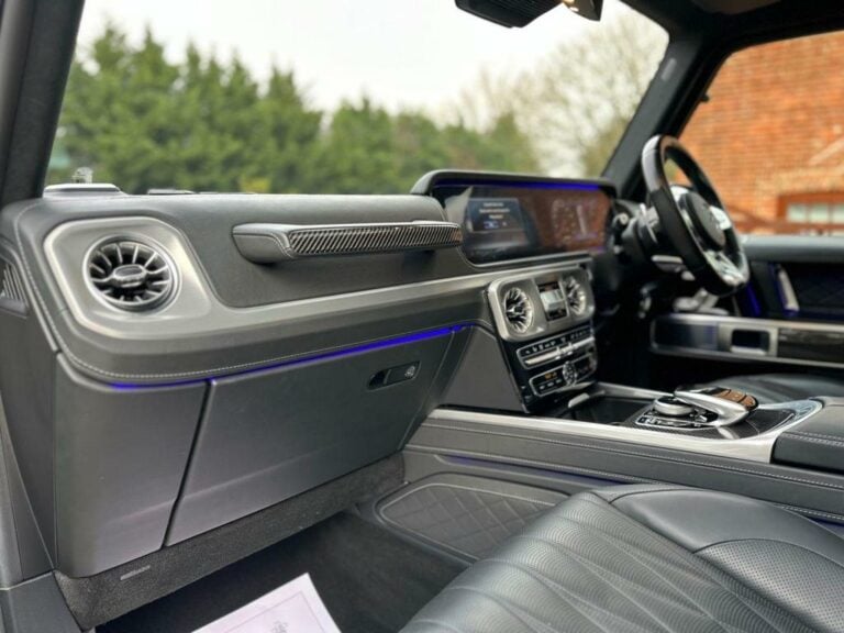2019 Mercedes-Benz G-Wagon AMG G63 — photo 7