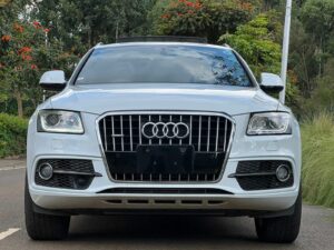 2017 Audi Q5 S-Line Quattro — photo 2