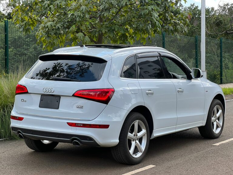 2017 Audi Q5 S-Line Quattro — photo 6