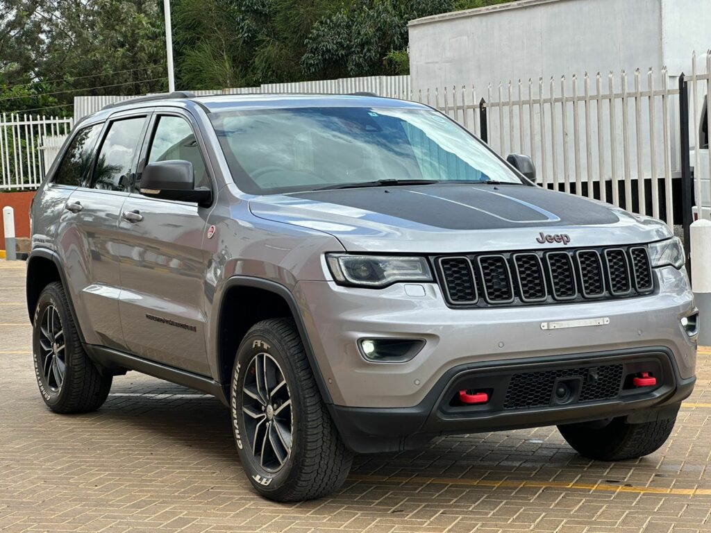  2017 Jeep Grand Cherokee Trailhawk (4x4) 3.6L V6