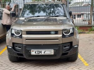 2021 Landrover Defender 110 HSE — photo 2