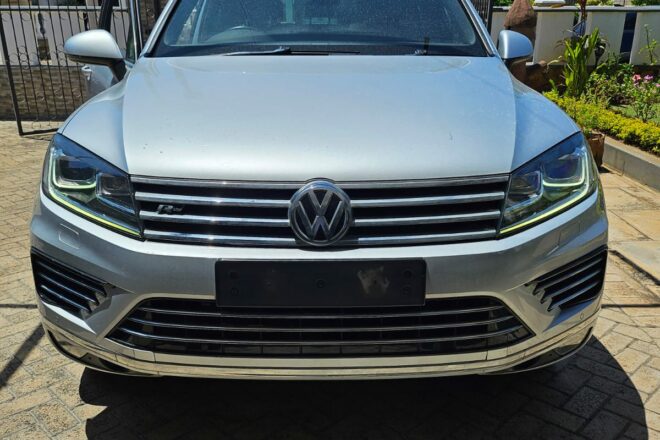 2016 Volkswagen Touareg R-Line 3.0 V6 TDI BlueMotion