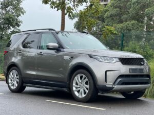 2017 Land Rover Discovery HSE Luxury — photo 1