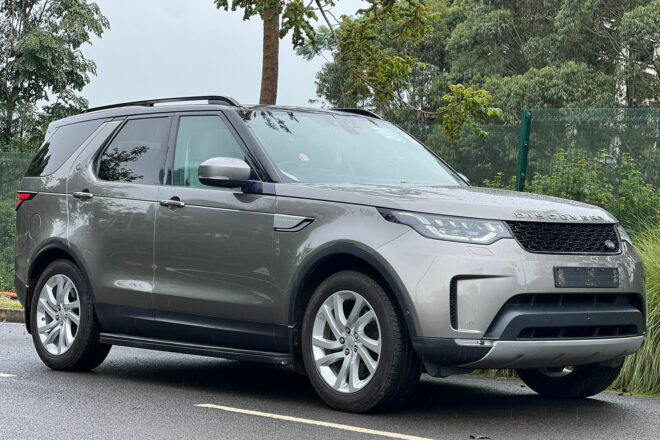 2017 Land Rover Discovery HSE TD6 Luxury