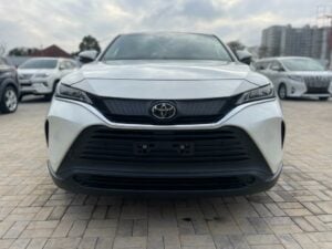 2020 Toyota Harrier — photo 2