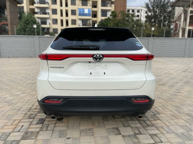 2020 Toyota Harrier — photo 4
