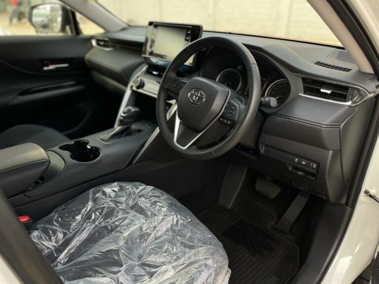2020 Toyota Harrier — photo 7