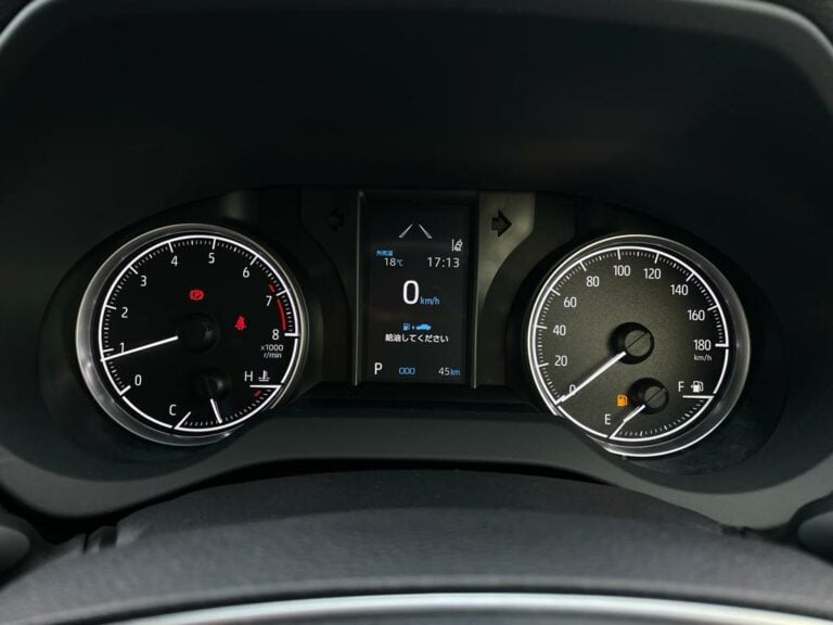 2020 Toyota Harrier — photo 6