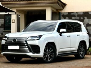 2022 Lexus LX 600 — photo 1