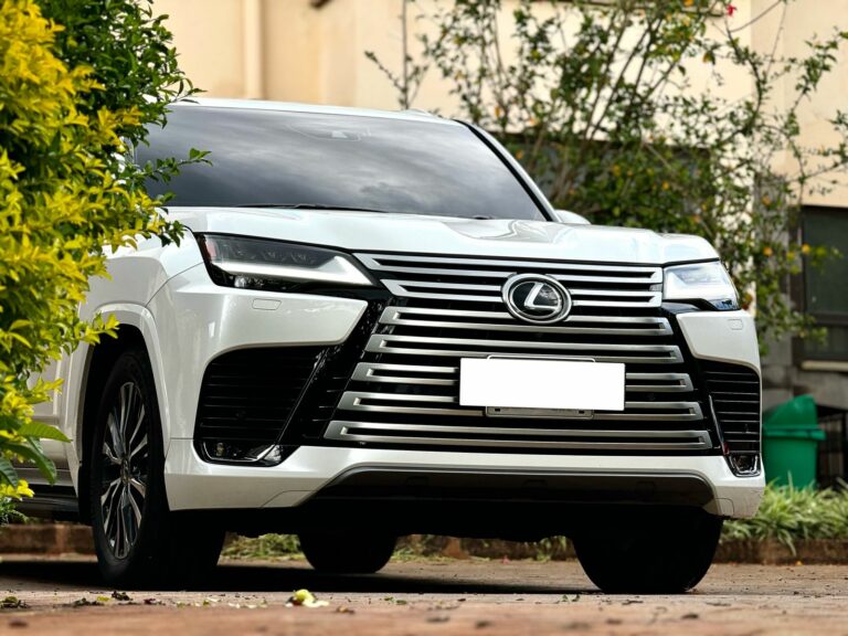 2022 Lexus LX 600 — photo 4