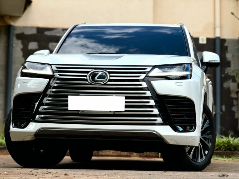 2022 Lexus LX 600 — photo 3