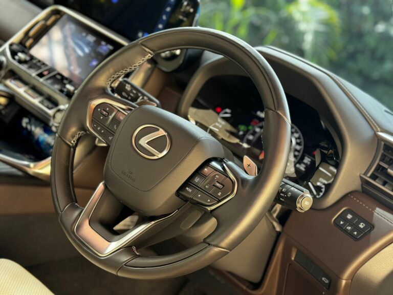 2022 Lexus LX 600 — photo 9