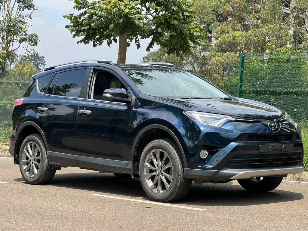 2018 Toyota RAV4 Cruiser AWD 2.4L