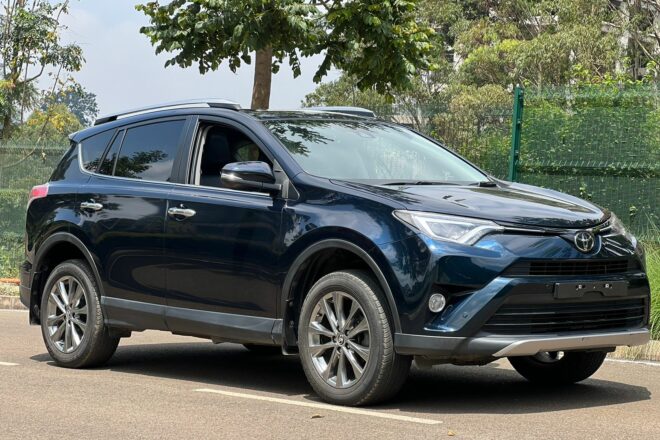 2018 Toyota RAV4 Cruiser AWD 2.4L