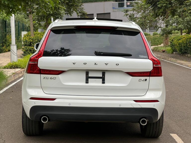 2018 Volvo XC60 D4 — photo 6