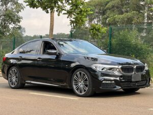 2017 BMW 5 Series 530i M-Sport — photo 1