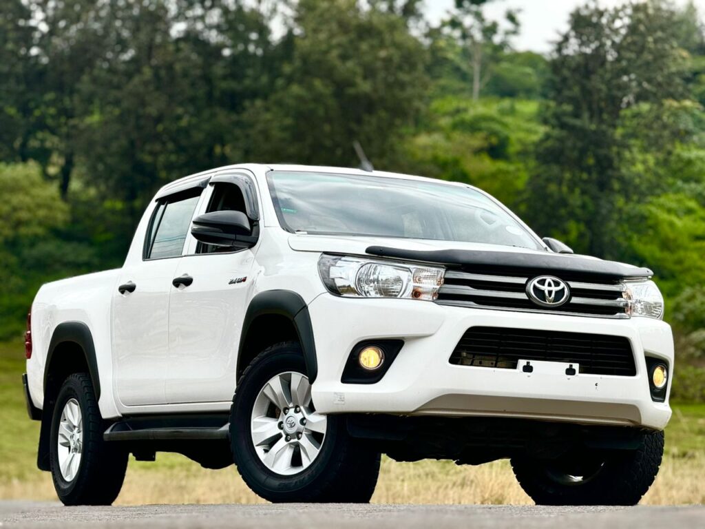 2018 Toyota Hilux D.Cab 2.4GD6 4x4 Manual