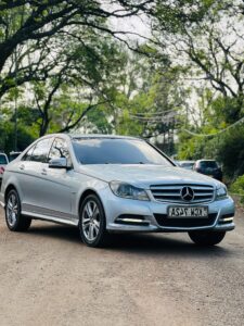 2012 Mercedes Benz C200