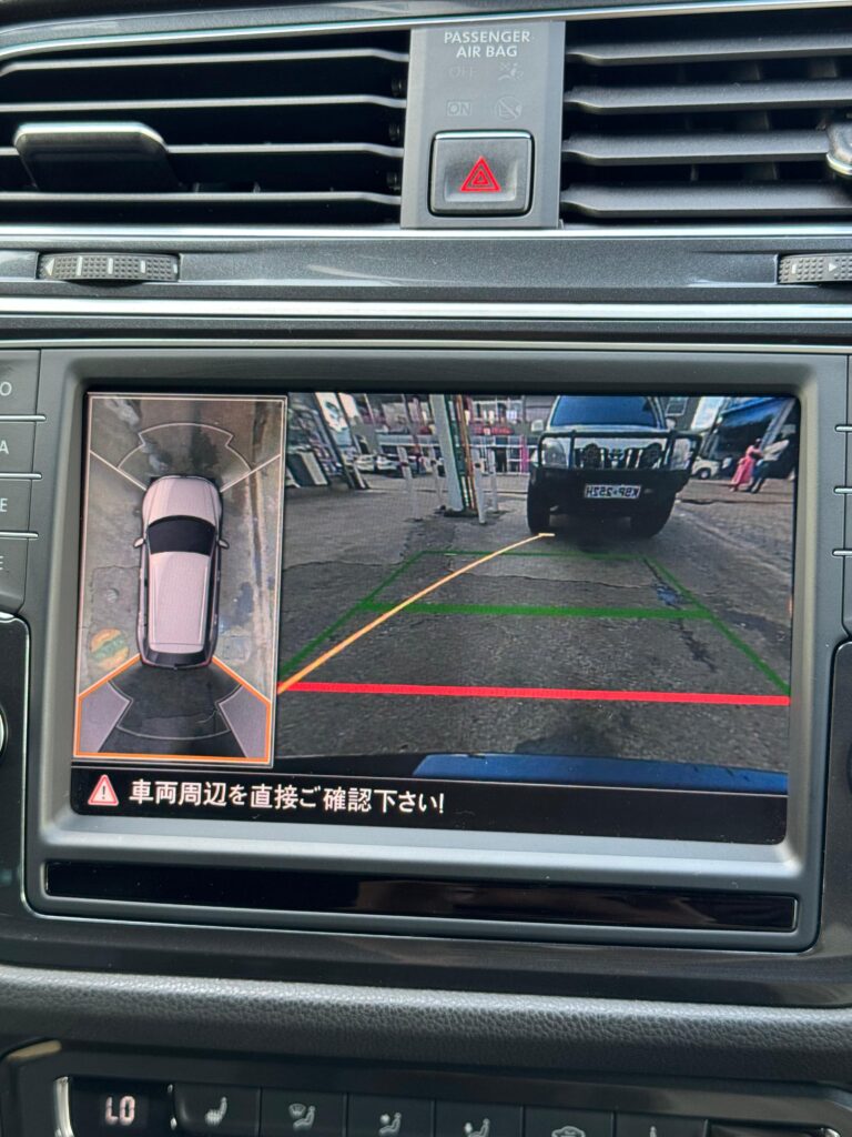 2017 Volkswagen Tiguan R-Line — photo 2
