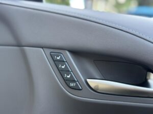2017 Lexus LX450d — photo 4