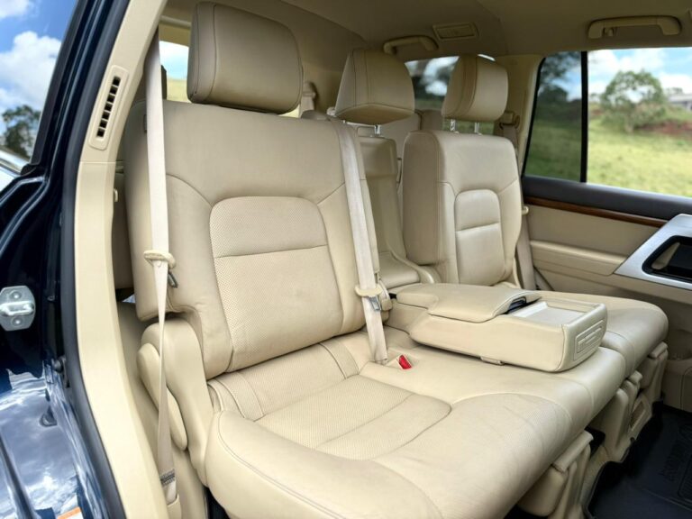 2017 Toyota LandCruiser VX — photo 7