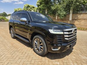 2023 Toyota Landcruiser ZX — photo 1