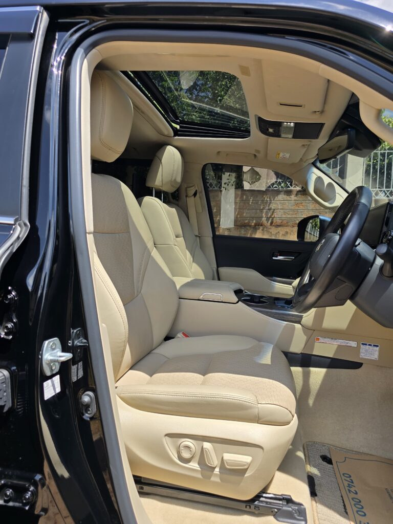 2023 Toyota Landcruiser ZX — photo 5