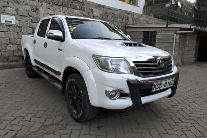 2014 Toyota Hilux Invincible