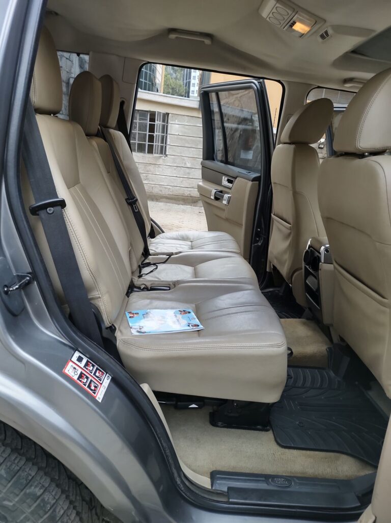 2010 LandRover Discovery 4 — photo 8