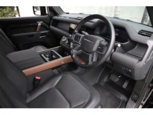 2024 Landrover Defender 110 — photo 4