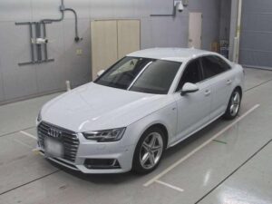 2018 Audi A4 S-Line — photo 4