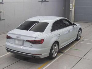 2018 Audi A4 S-Line — photo 2