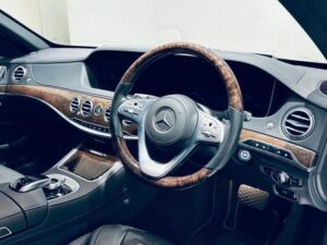 2020 Mercedes Benz S560 — photo 4