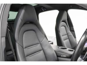 2018 Porsche Panamera — photo 3