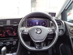 2018 Volkswagen Golf TSI — photo 3