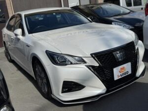 2018 Toyota Crown Athlete — photo 1