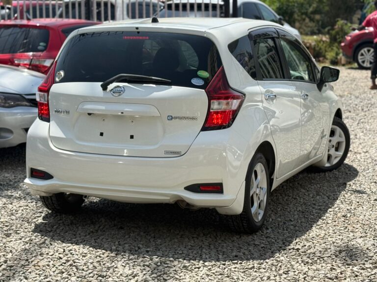 2017 Nissan Note E-Power — photo 6