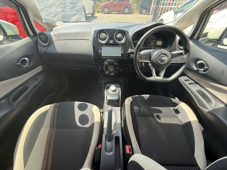 2017 Nissan Note E-Power — photo 7