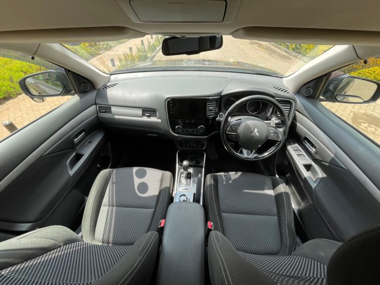 2017 Mitsubishi Outlander — photo 5