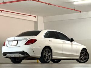 2016 Mercedes Benz C200 — photo 4