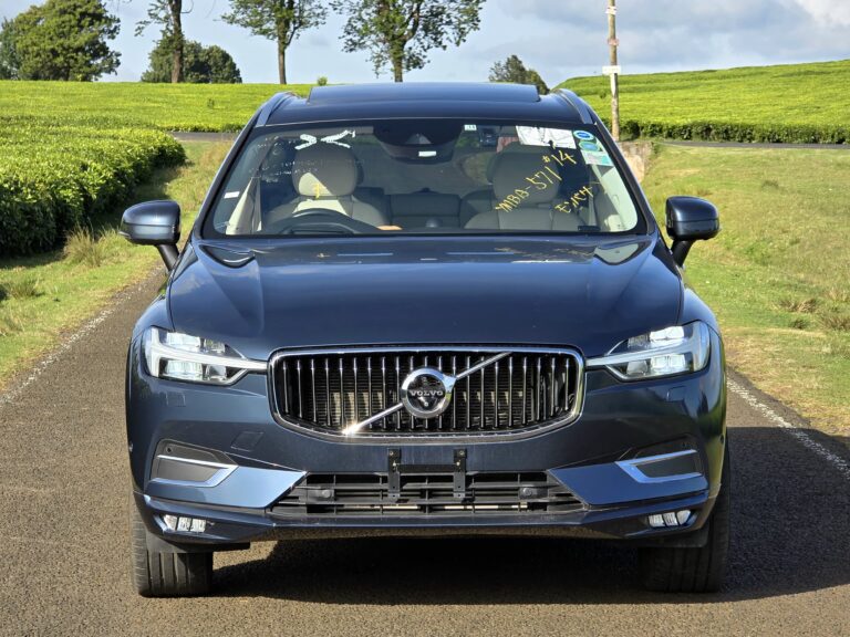 2017 Volvo XC60 T5 Inscription — photo 2