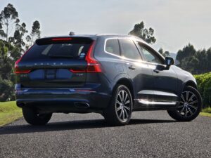 2017 Volvo XC60 T5 Inscription — photo 4