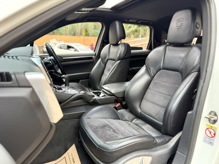 2018 Porsche Cayenne Platinum — photo 8