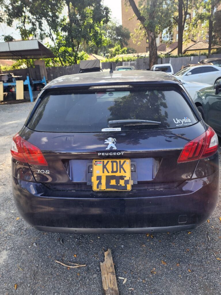 2015 Peugeot 308 — photo 3