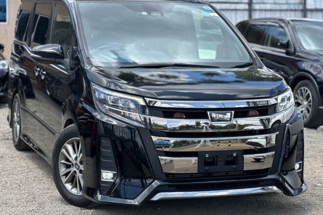 2019 Toyota Noah AWD