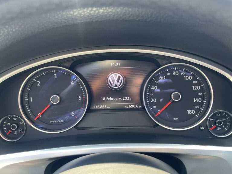 2013 Volkswagen Touareg TDI — photo 4