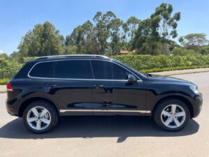 2013 Volkswagen Touareg TDI — photo 3