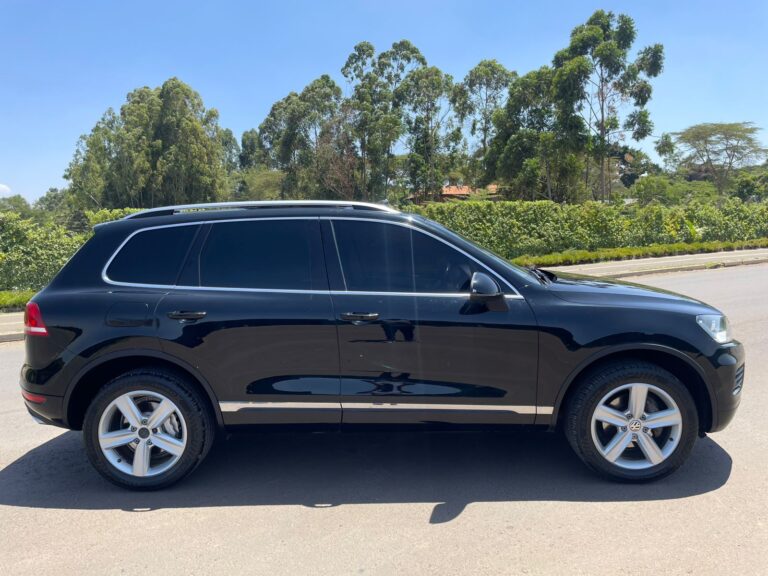 2013 Volkswagen Touareg TDI — photo 3
