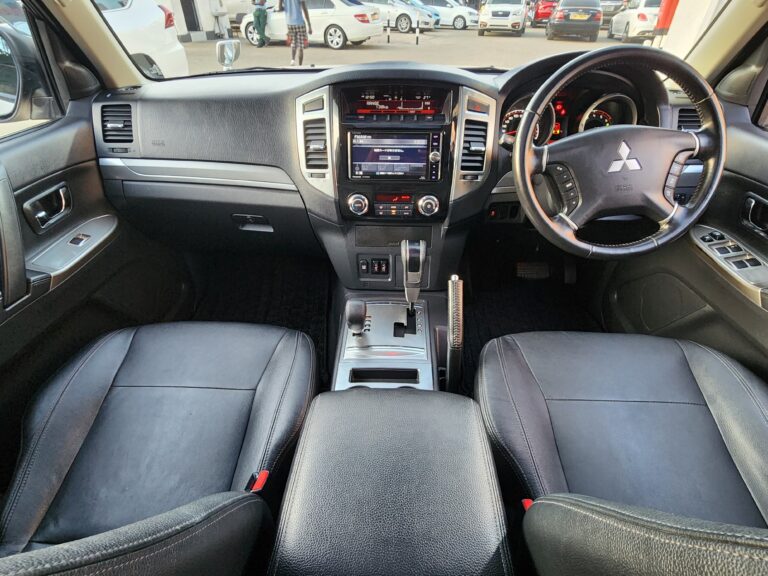2019 Mitsubishi Pajero Exceed — photo 4